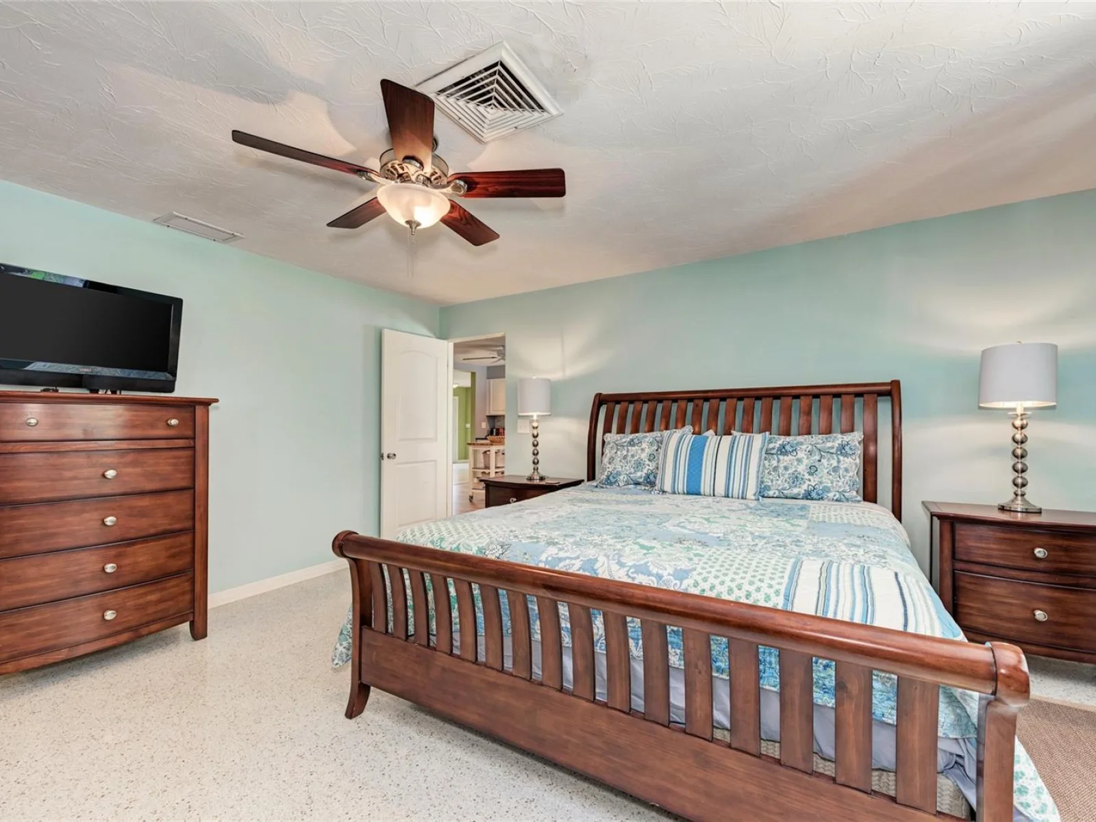 5640 CAPE LEYTE DR, SARASOTA, FL — photo 27
