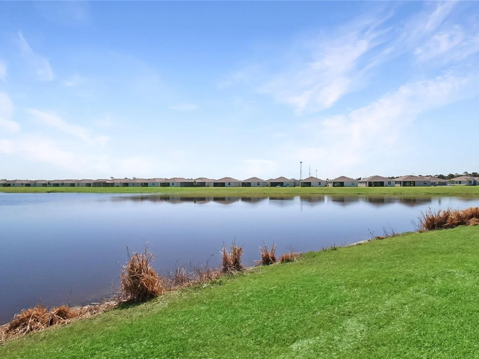 8829 SAINT KITTS CIR, ENGLEWOOD, FL — photo 32