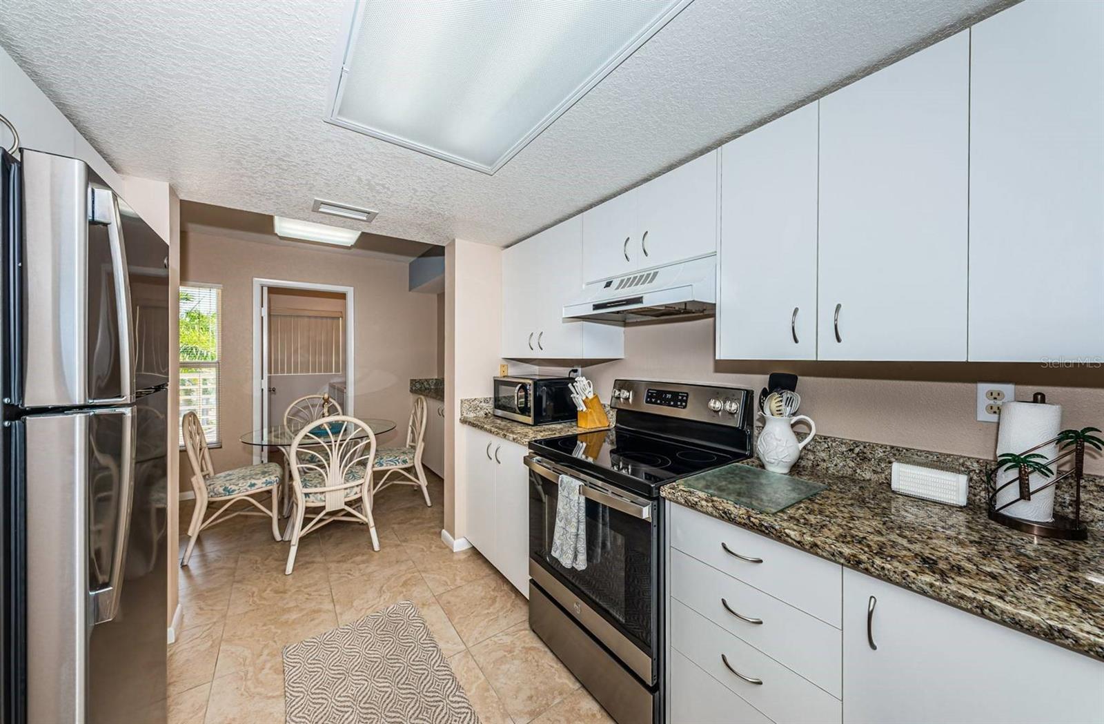 6093 BAHIA DEL MAR CIR #478, ST PETERSBURG, FL — photo 2