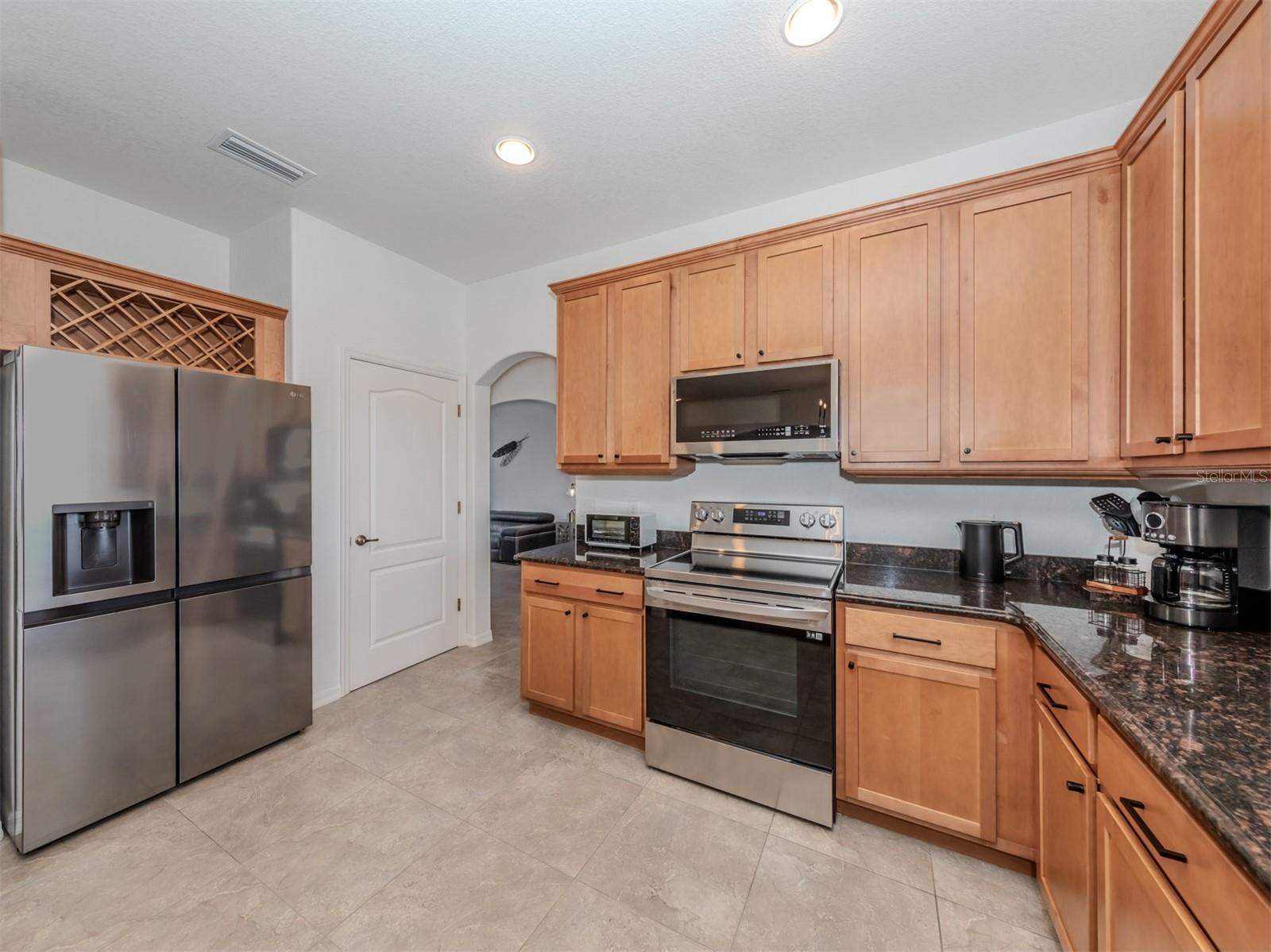 14462 FORT WORTH CIR, PORT CHARLOTTE, FL — photo 45
