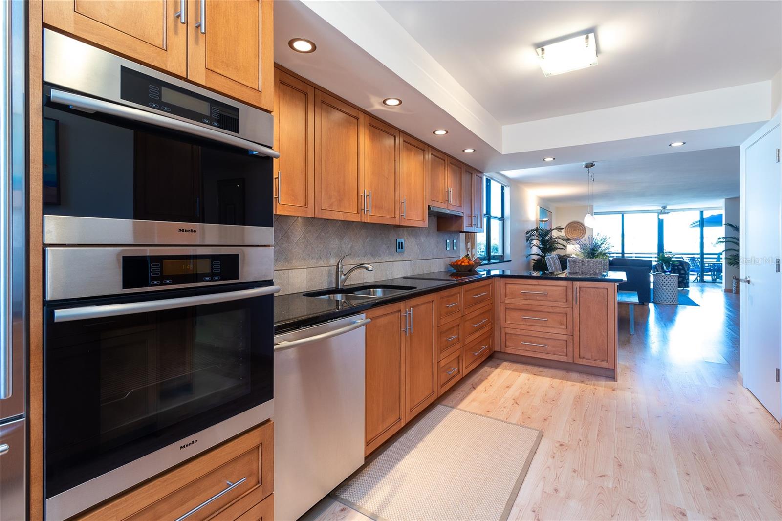 817 BAYPORT WAY #817, LONGBOAT KEY, FL — photo 18