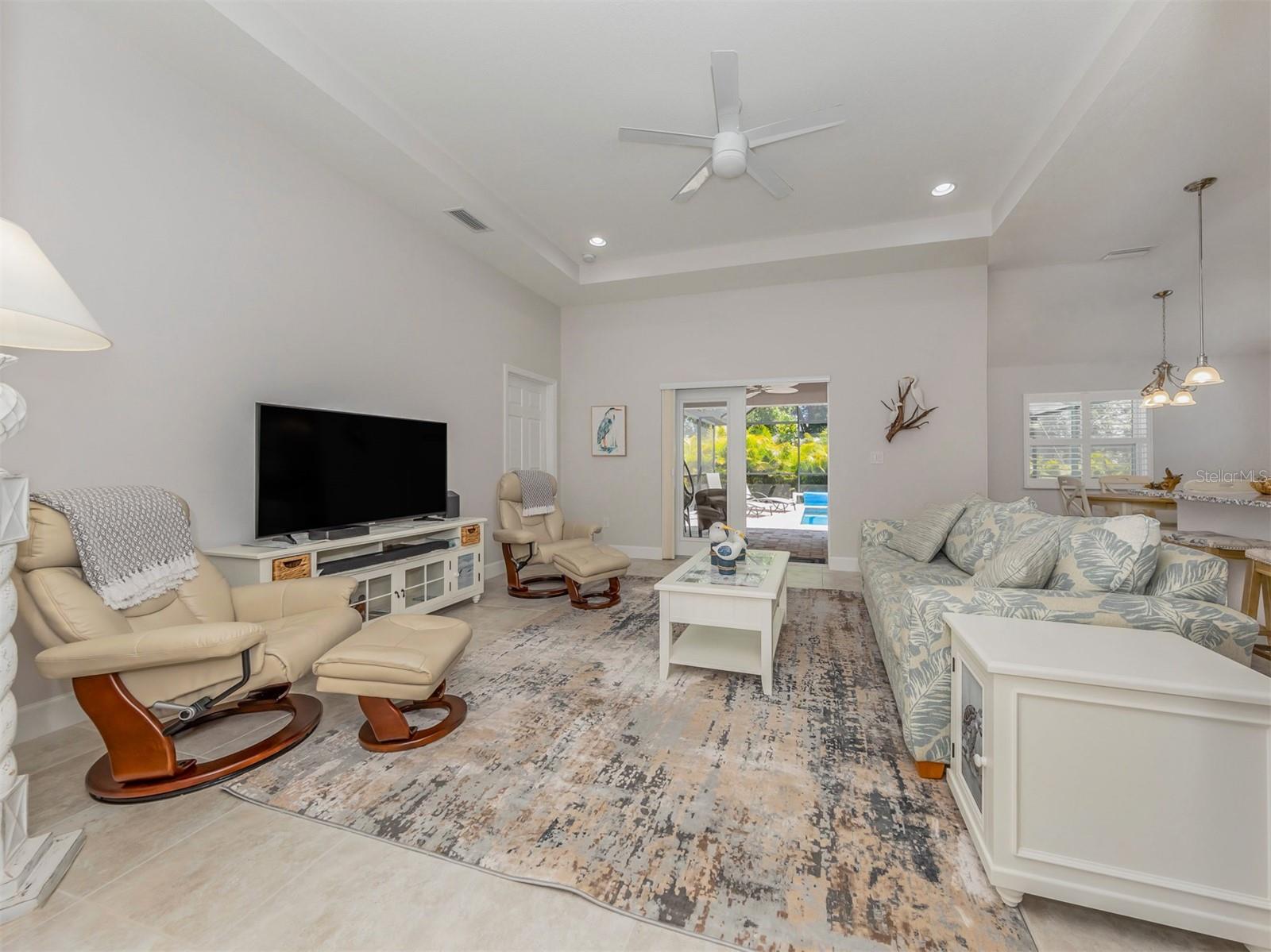 236 HOLLY RD, VENICE, FL — photo 8