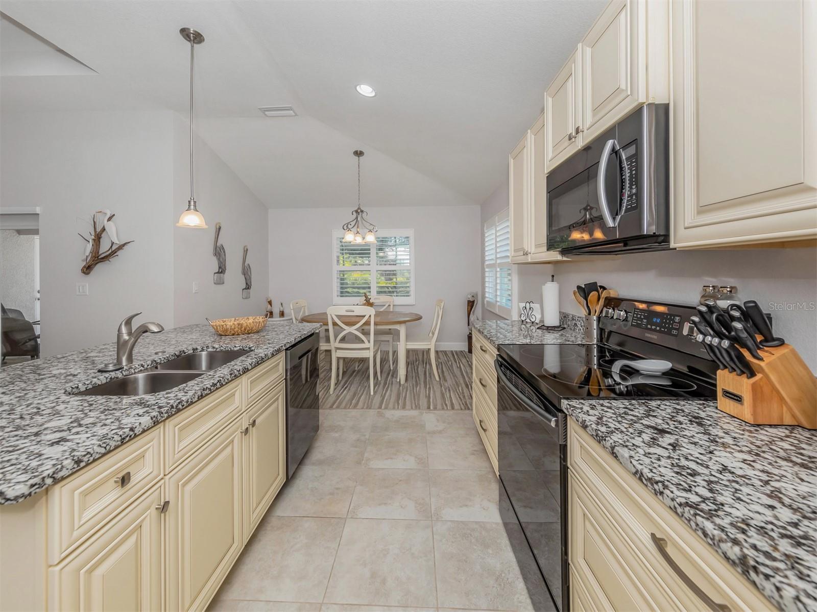 236 HOLLY RD, VENICE, FL — photo 19