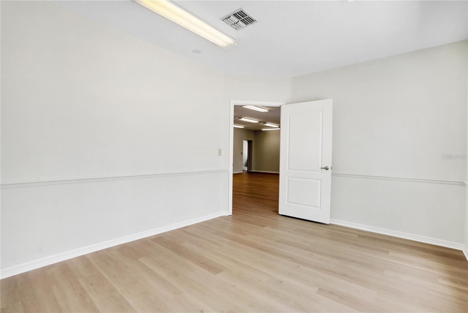 3248 COMMERCIAL WAY, SPRING HILL, FL — photo 11