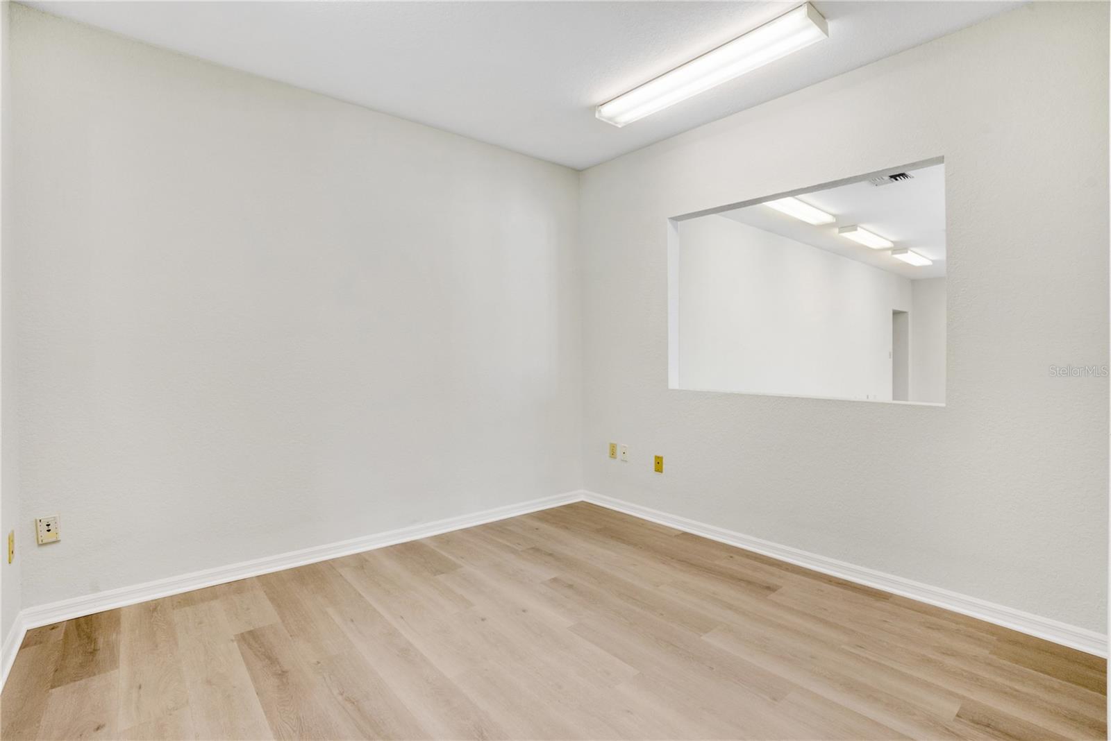 3248 COMMERCIAL WAY, SPRING HILL, FL — photo 12