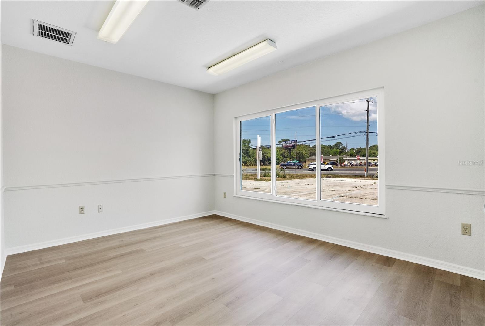 3248 COMMERCIAL WAY, SPRING HILL, FL — photo 8