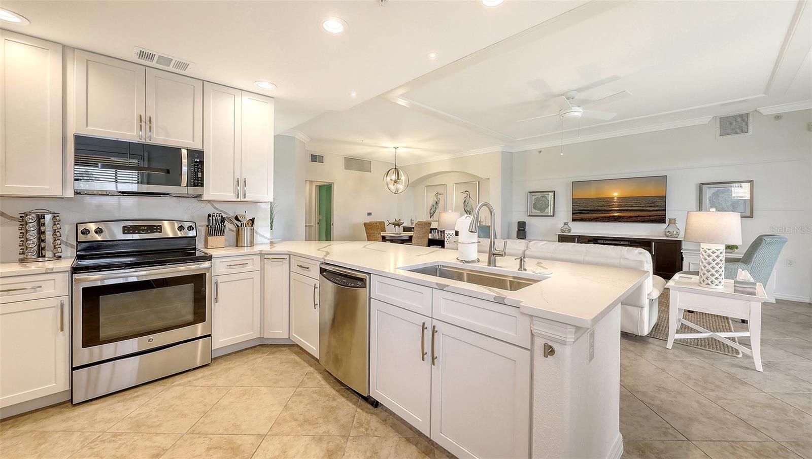 7124 GRAND ESTUARY TRL #104, BRADENTON, FL — photo 14