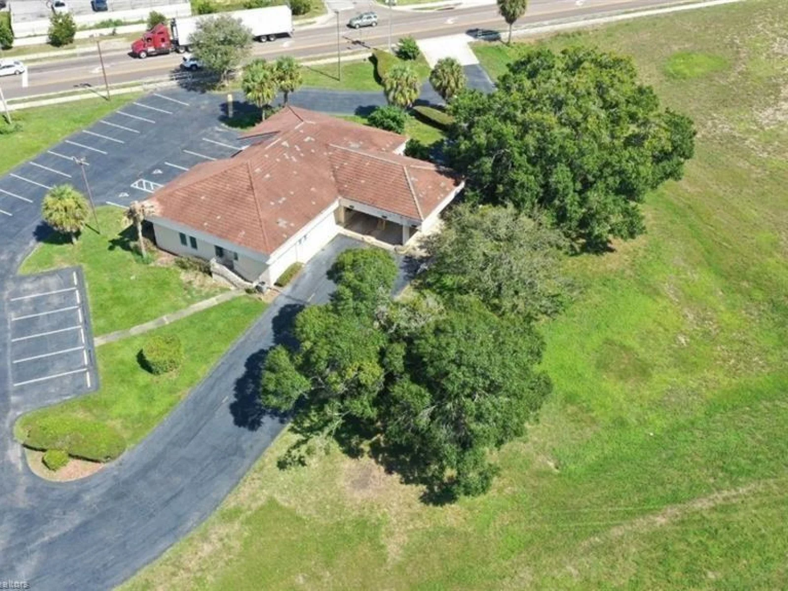 695 N SCENIC HWY, FROSTPROOF, FL — photo 2