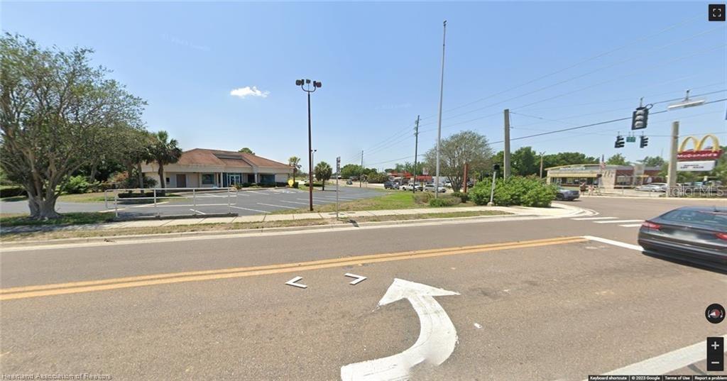 695 N SCENIC HWY, FROSTPROOF, FL — photo 11