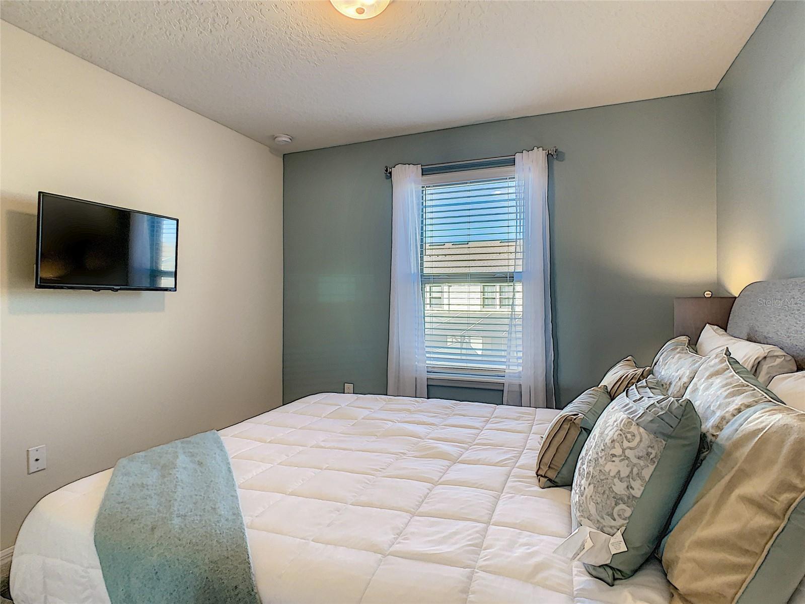2430 TANGIER DR, KISSIMMEE, FL — photo 41