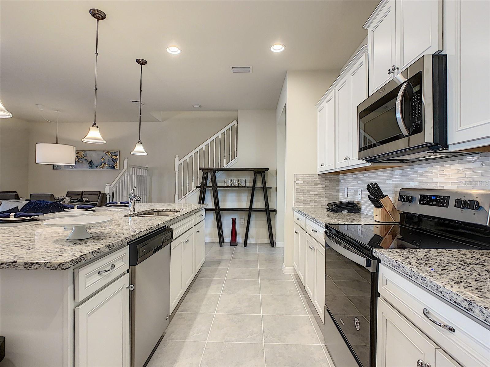 2430 TANGIER DR, KISSIMMEE, FL — photo 76