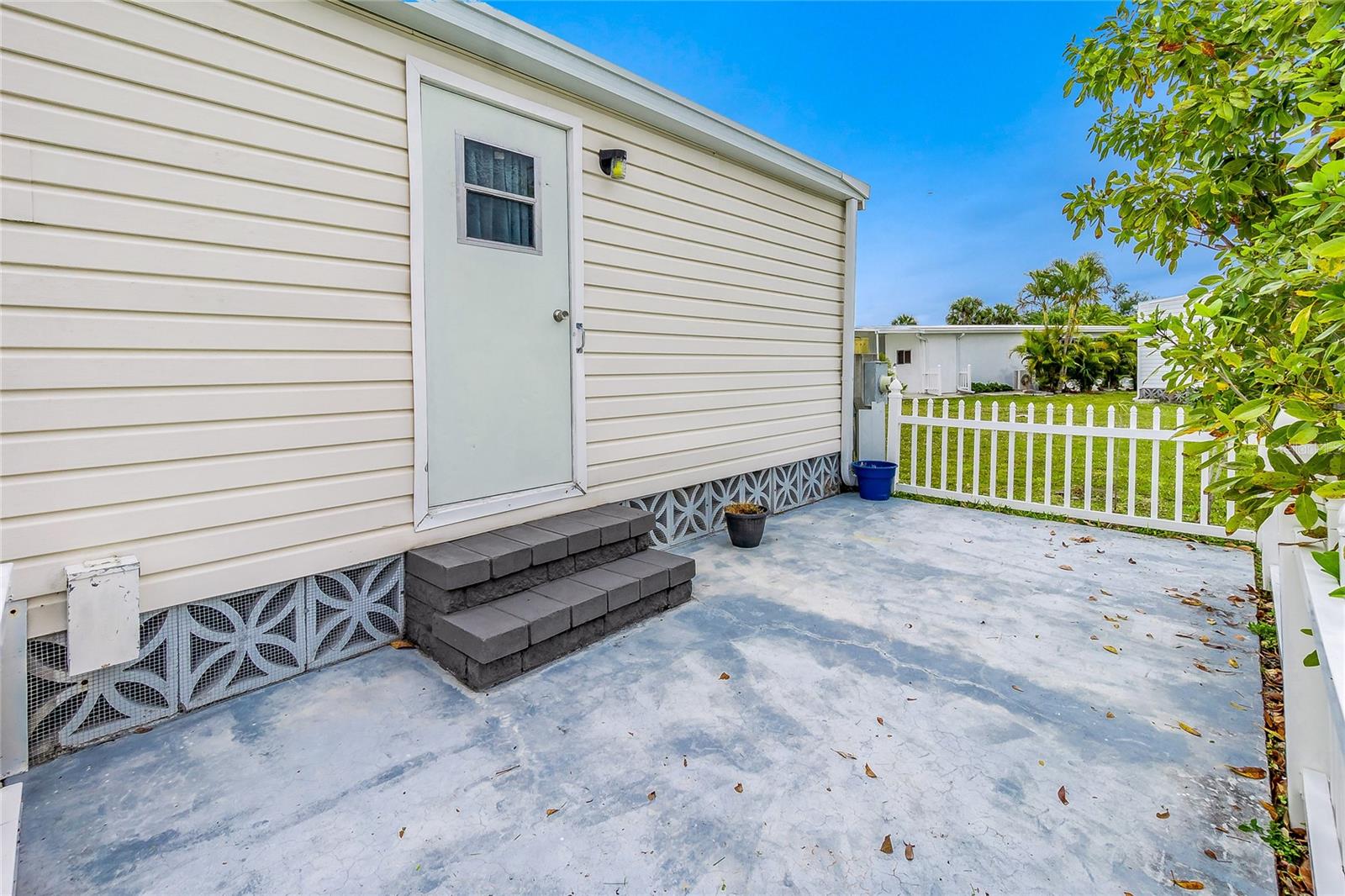 7436 ARBELA ST, PORT CHARLOTTE, FL — photo 31