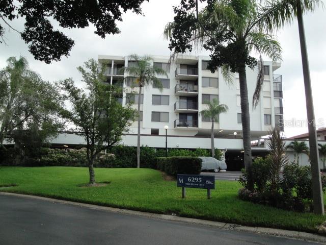 6295 BAHIA DEL MAR CIR #216, ST PETERSBURG, FL