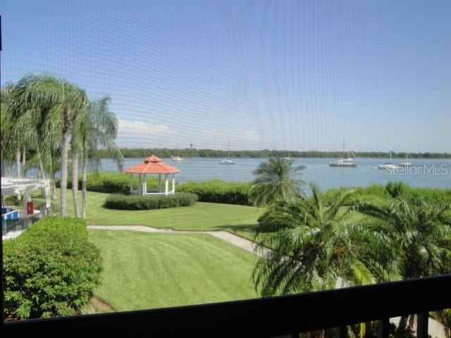 6295 BAHIA DEL MAR CIR #216, ST PETERSBURG, FL — photo 3