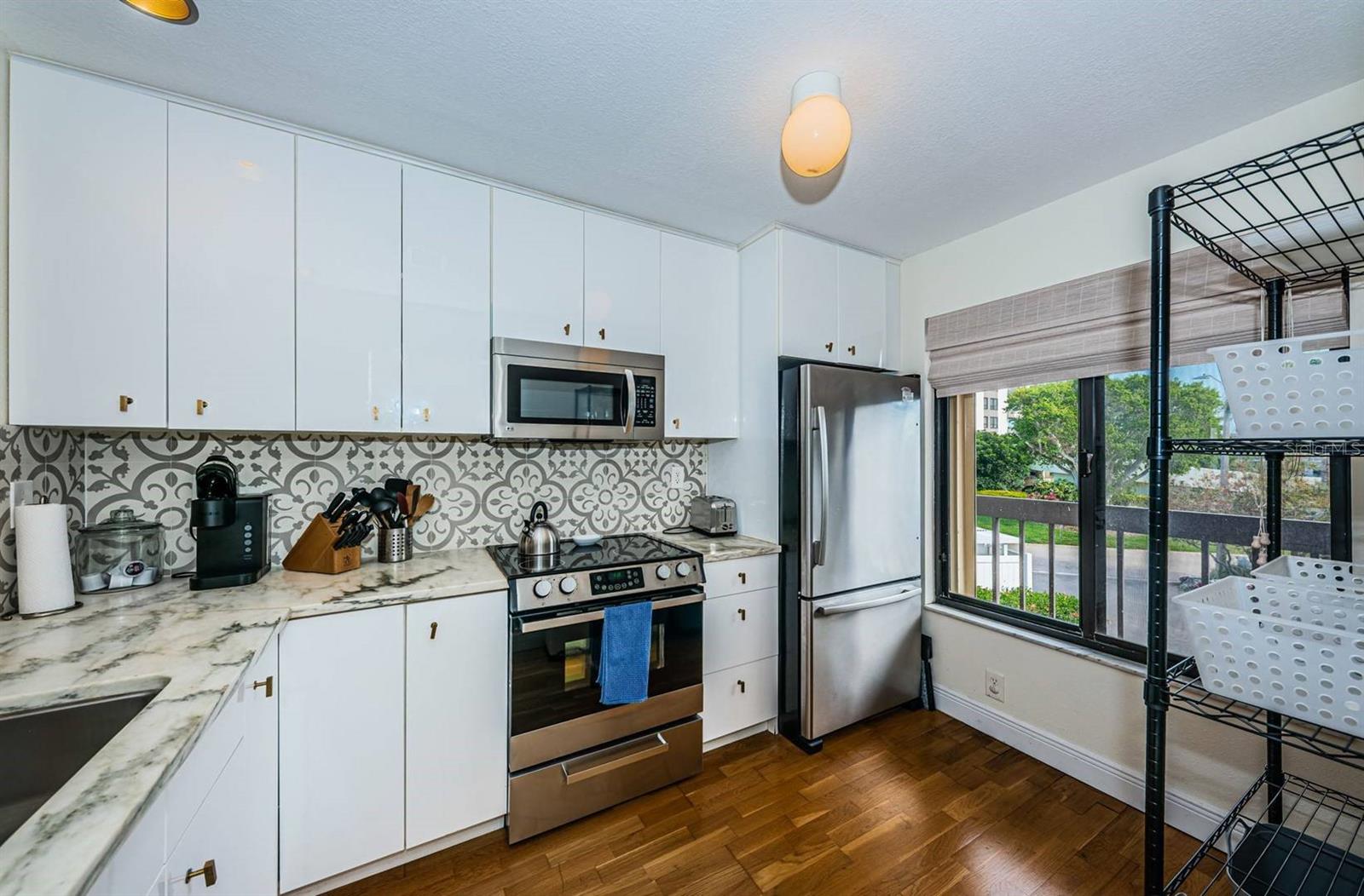 6295 BAHIA DEL MAR CIR #216, ST PETERSBURG, FL — photo 10