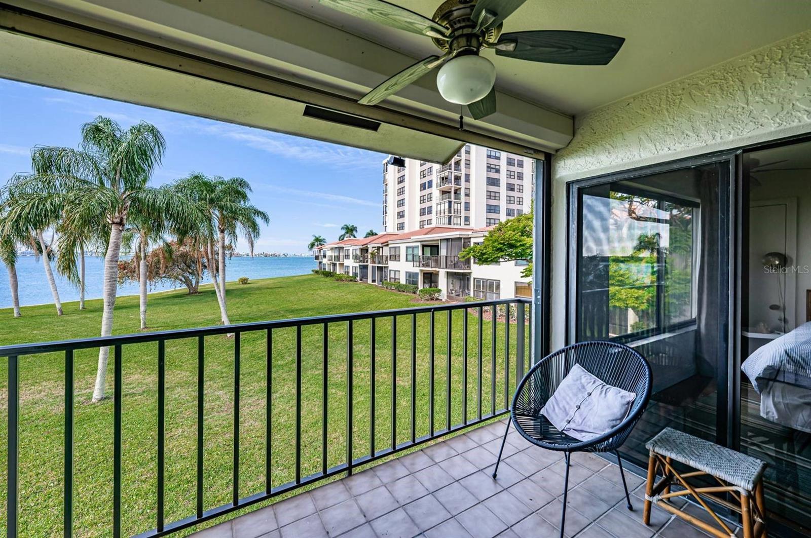 6295 BAHIA DEL MAR CIR #216, ST PETERSBURG, FL — photo 13