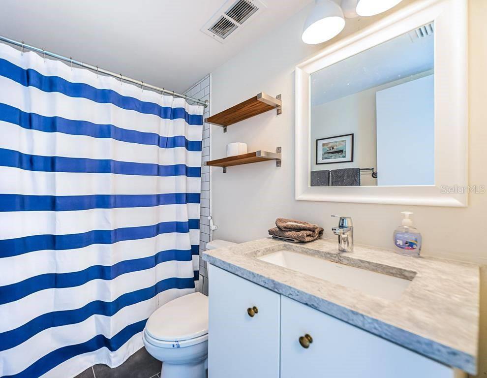 6295 BAHIA DEL MAR CIR #216, ST PETERSBURG, FL — photo 16