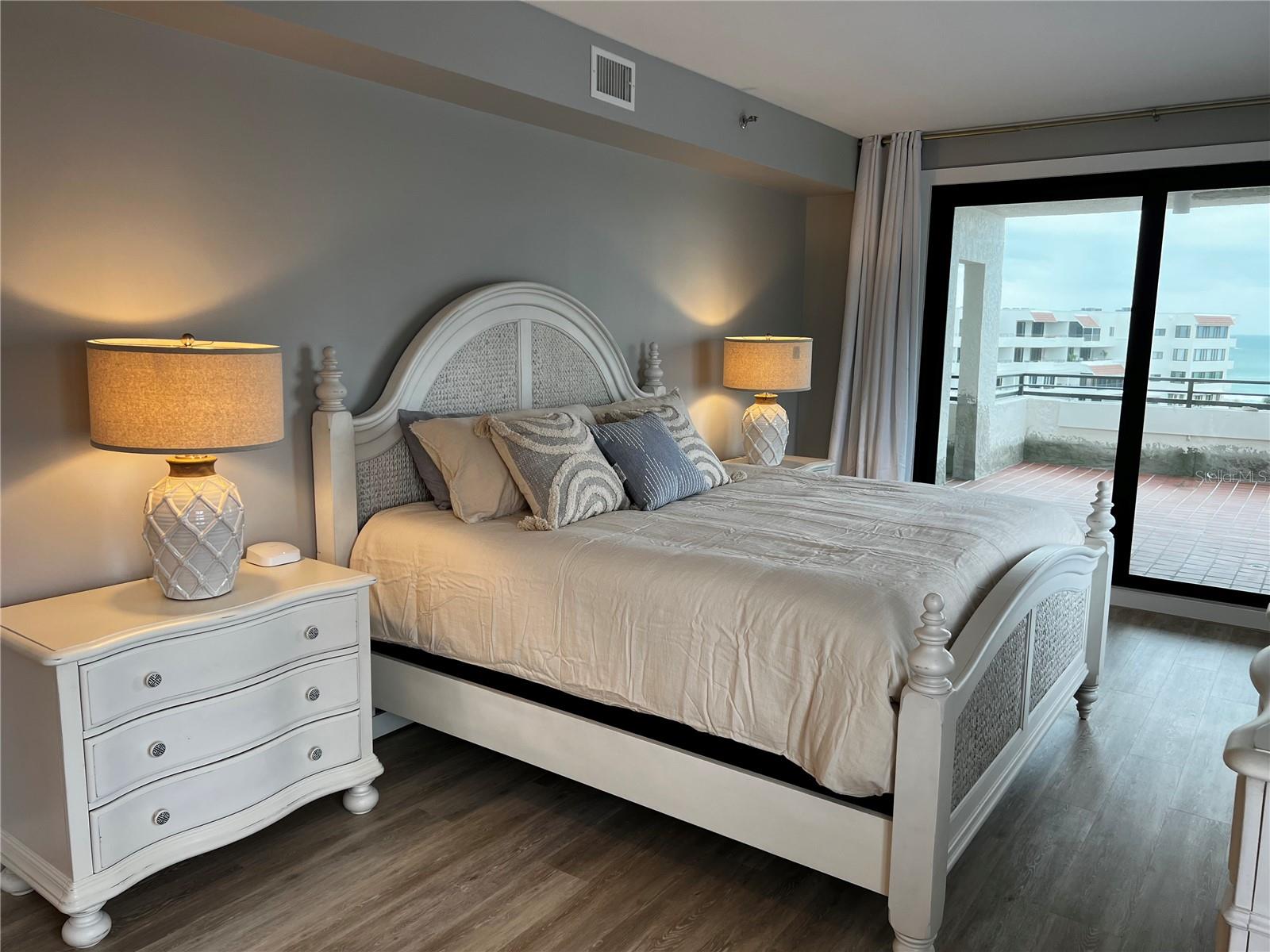 1465 GULF OF MEXICO DR #504, LONGBOAT KEY, FL — photo 14