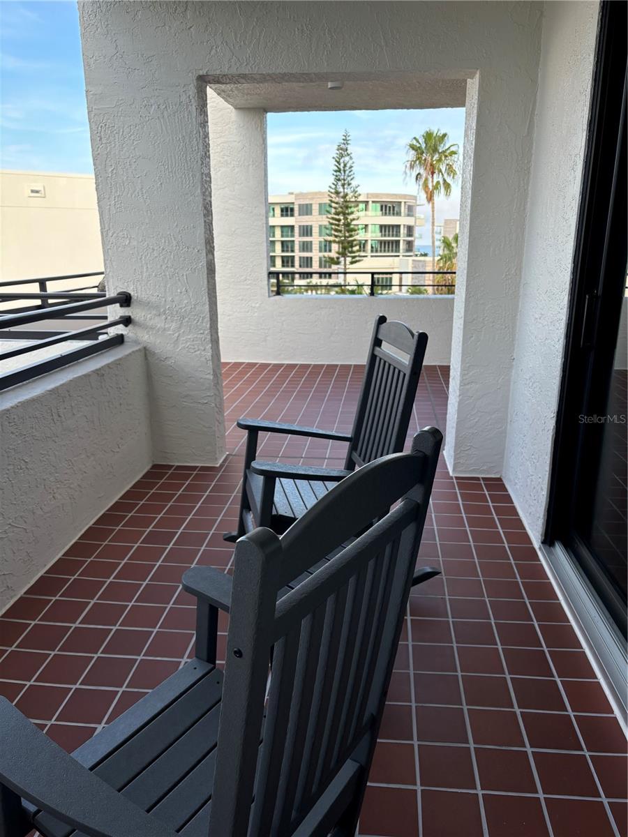 1465 GULF OF MEXICO DR #504, LONGBOAT KEY, FL — photo 38