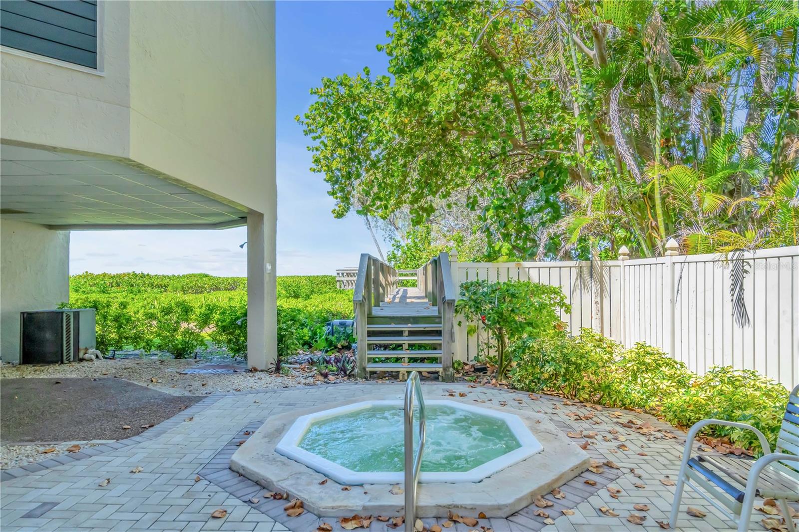 5611 GULF OF MEXICO DR #1, LONGBOAT KEY, FL — photo 28
