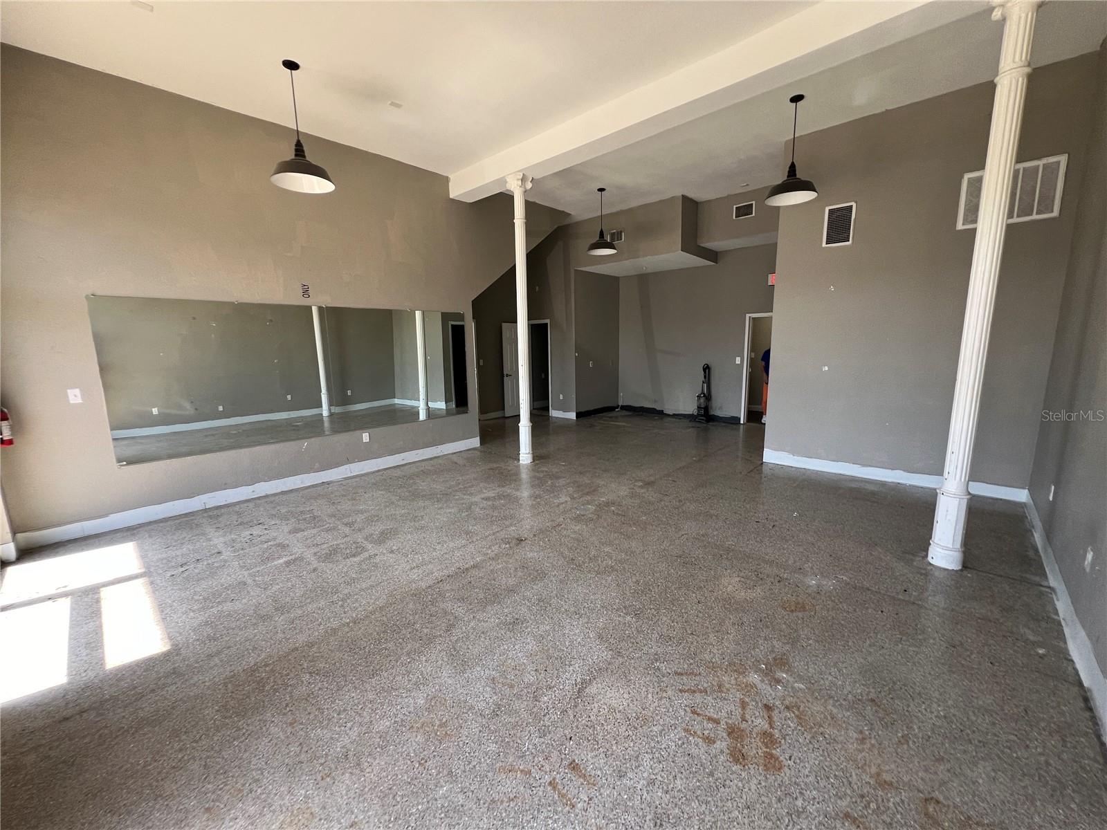 2100 W MAIN ST, TAMPA, FL — photo 9