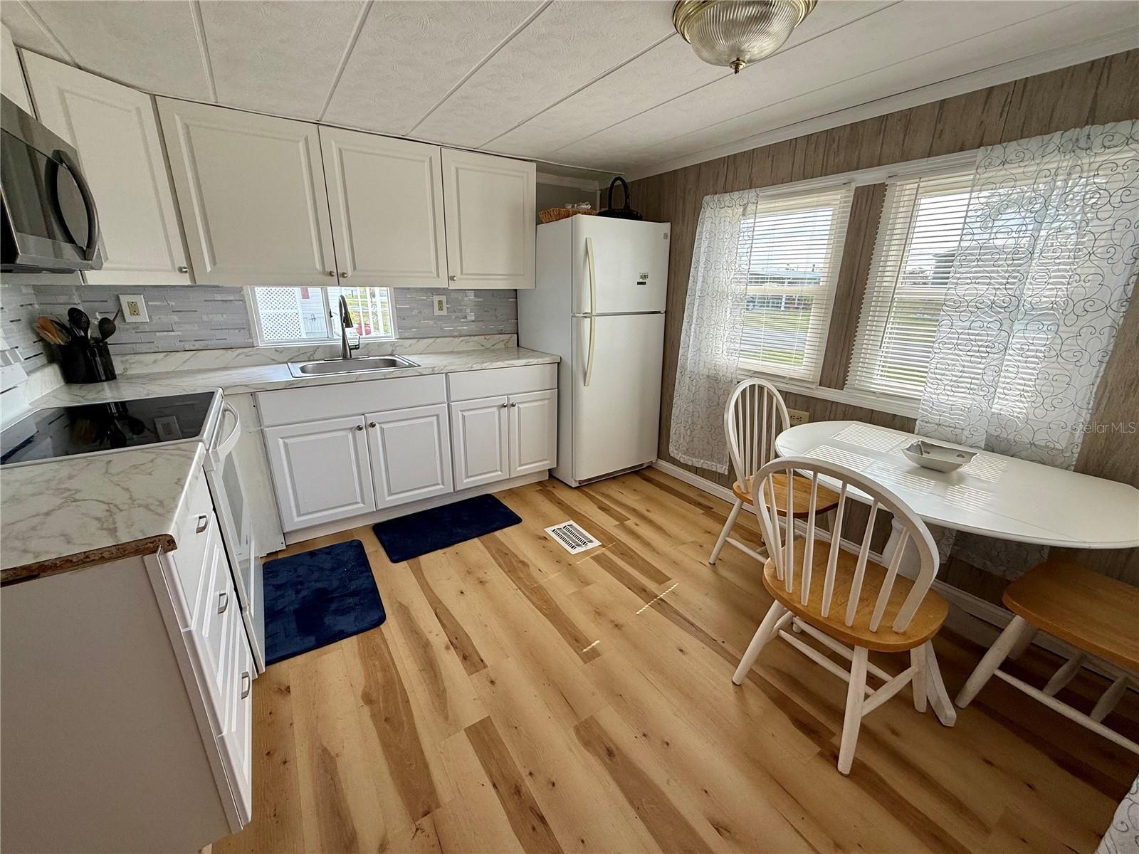 1360 IBIS DR, ENGLEWOOD, FL — photo 2