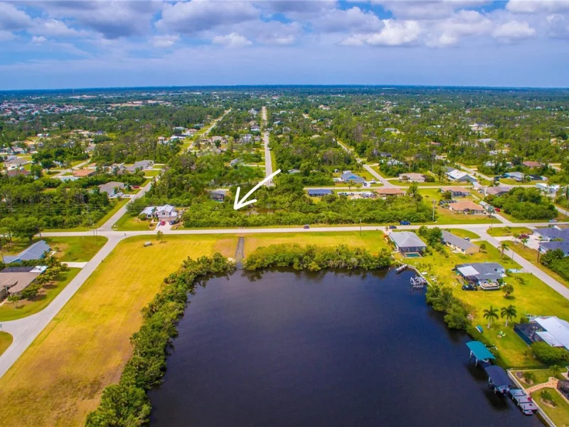 5698 DAVID BLVD, PORT CHARLOTTE, FL