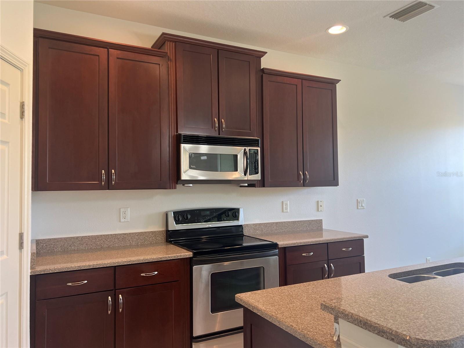 1498 MASENO DR, VENICE, FL — photo 6