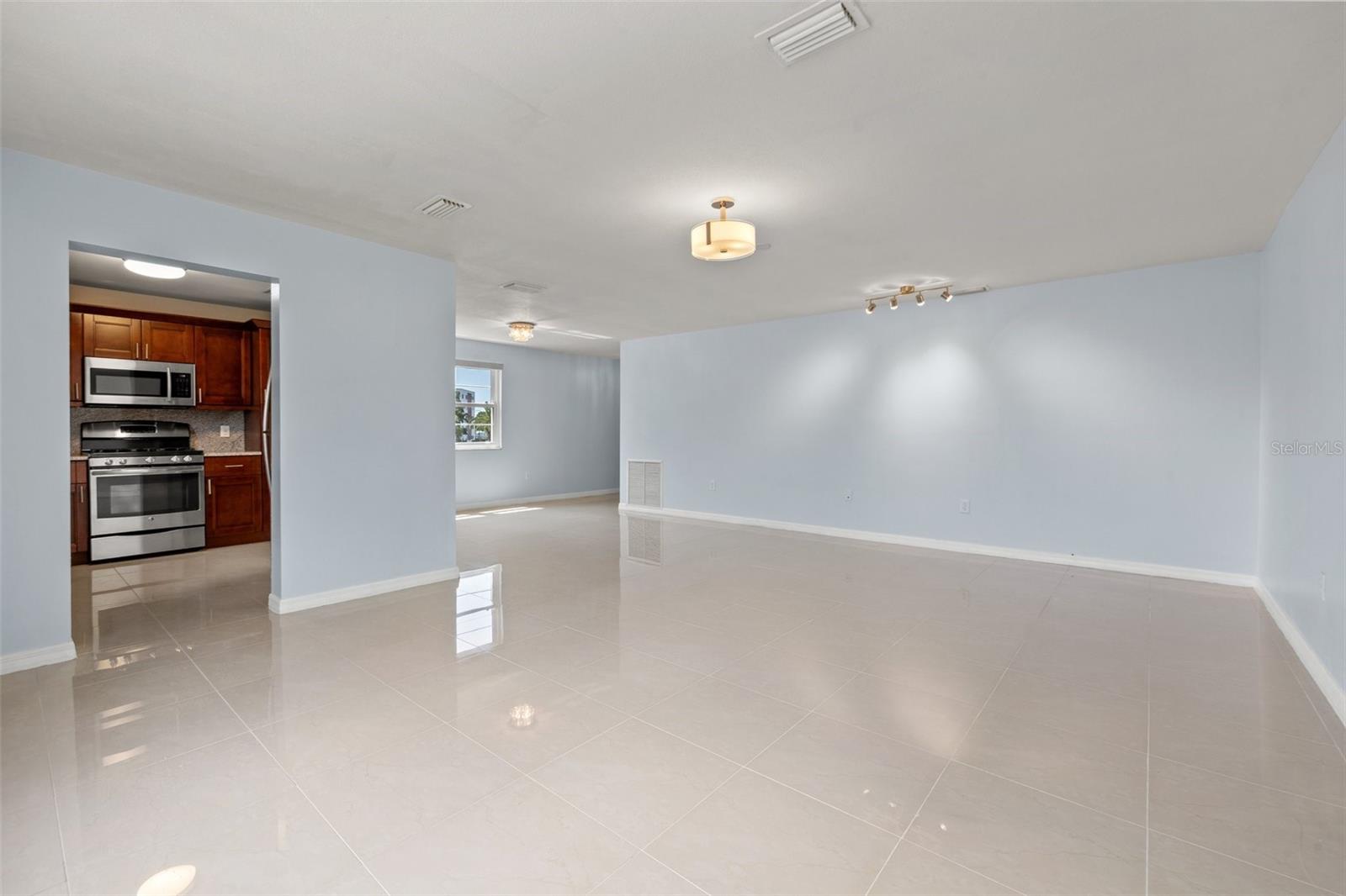 5660 80TH ST N #A208, ST PETERSBURG, FL — photo 4