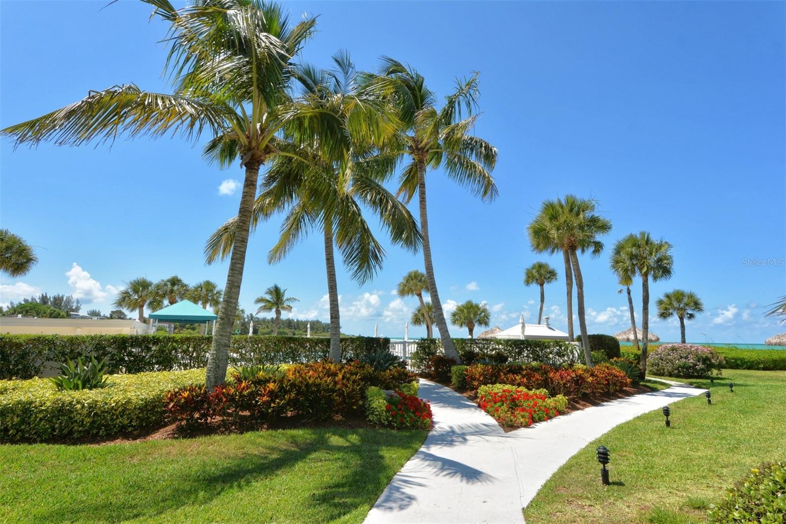 100 SANDS POINT RD #324, LONGBOAT KEY, FL — photo 29