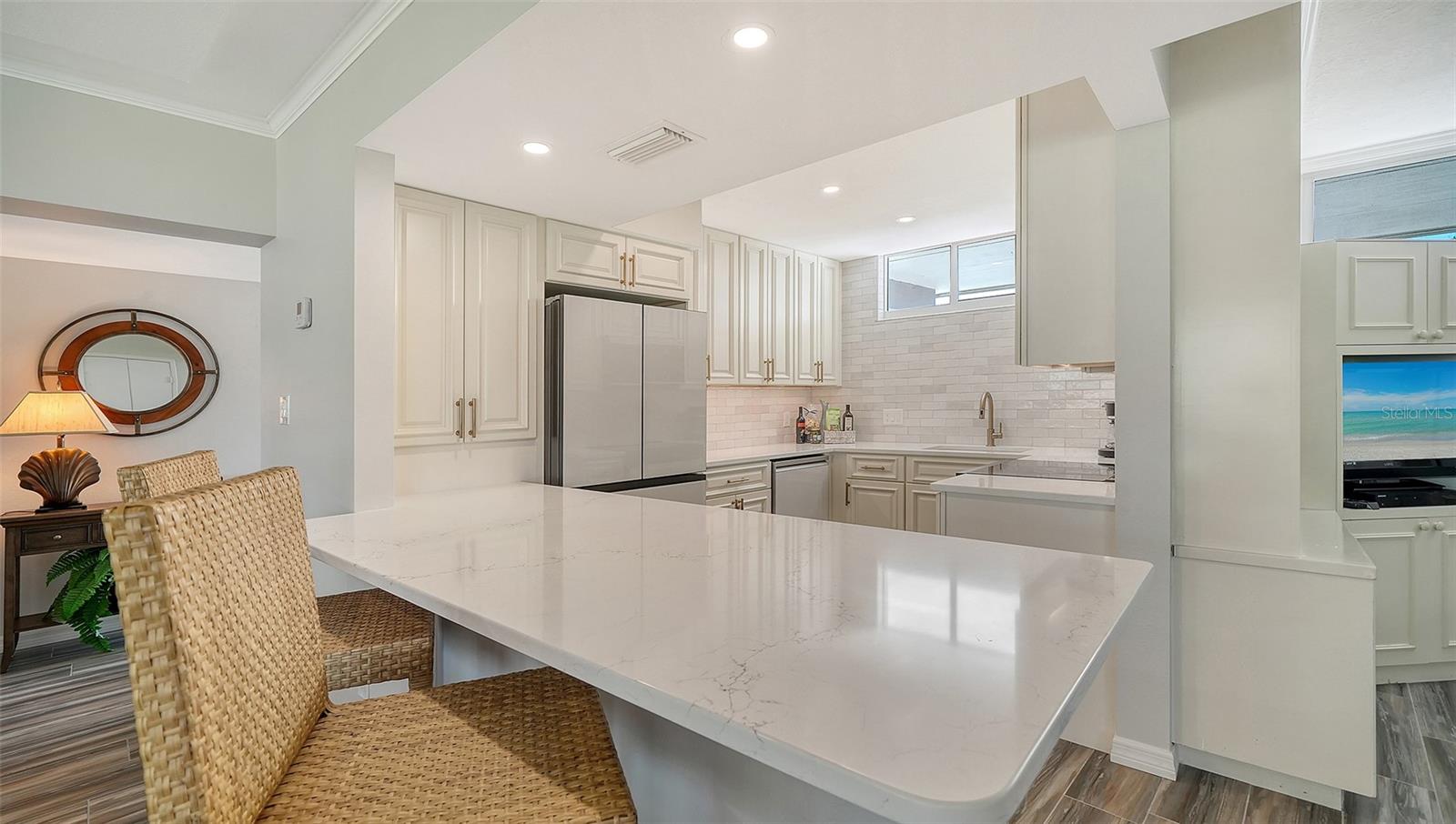 100 SANDS POINT RD #324, LONGBOAT KEY, FL — photo 15