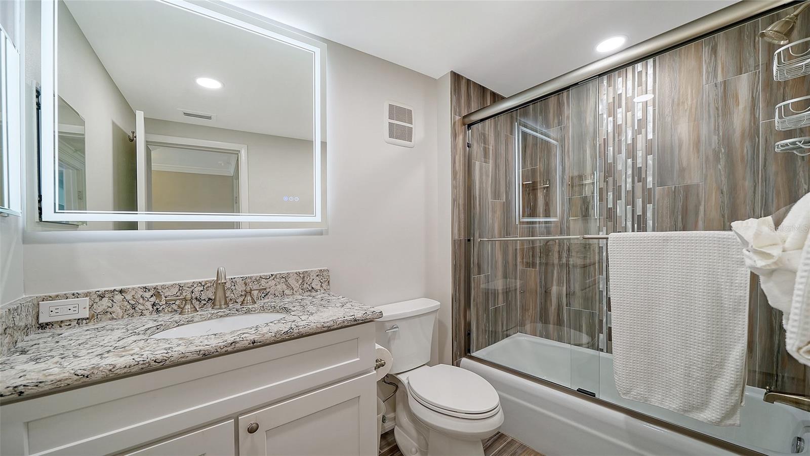 100 SANDS POINT RD #324, LONGBOAT KEY, FL — photo 24