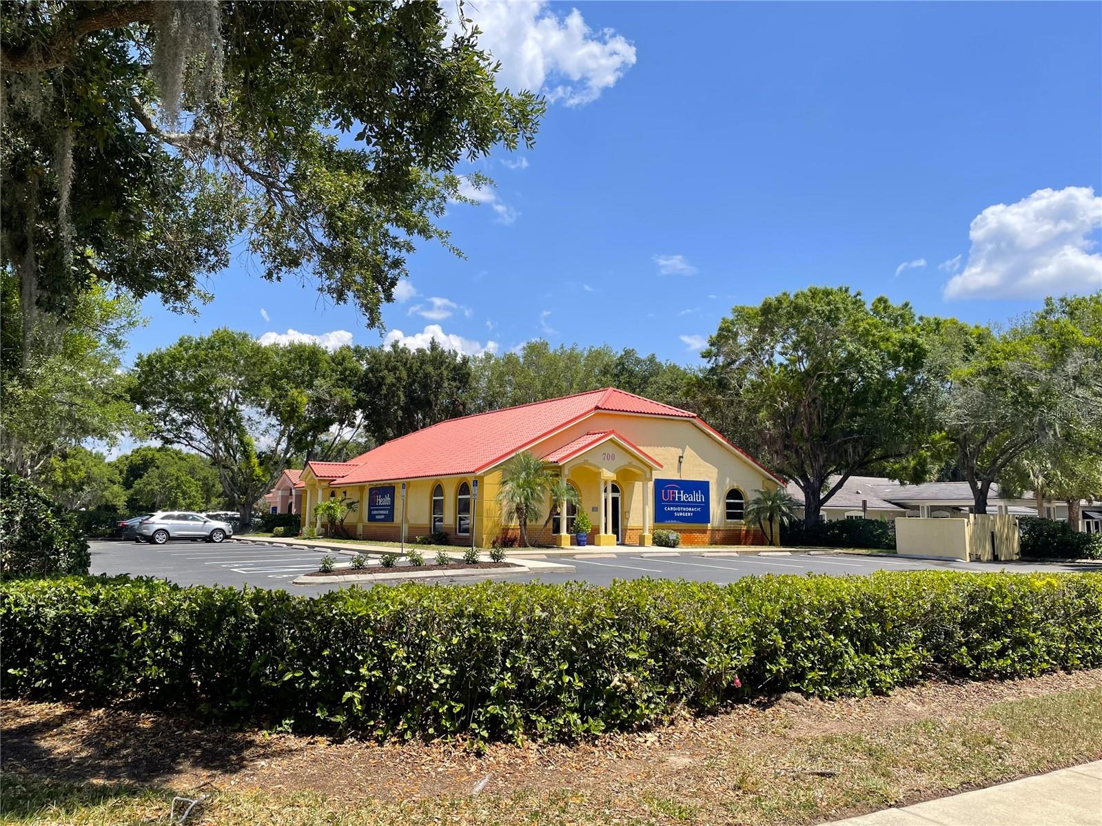 700 DOCTORS CT, LEESBURG, FL