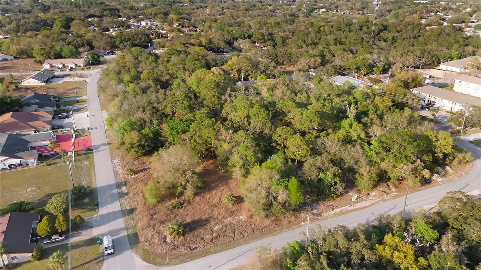 7361 POND CIR, SPRING HILL, FL — photo 3