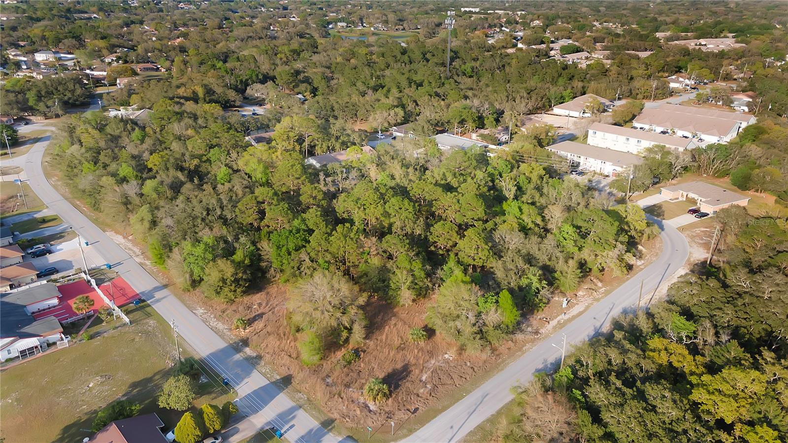 7361 POND CIR, SPRING HILL, FL — photo 4