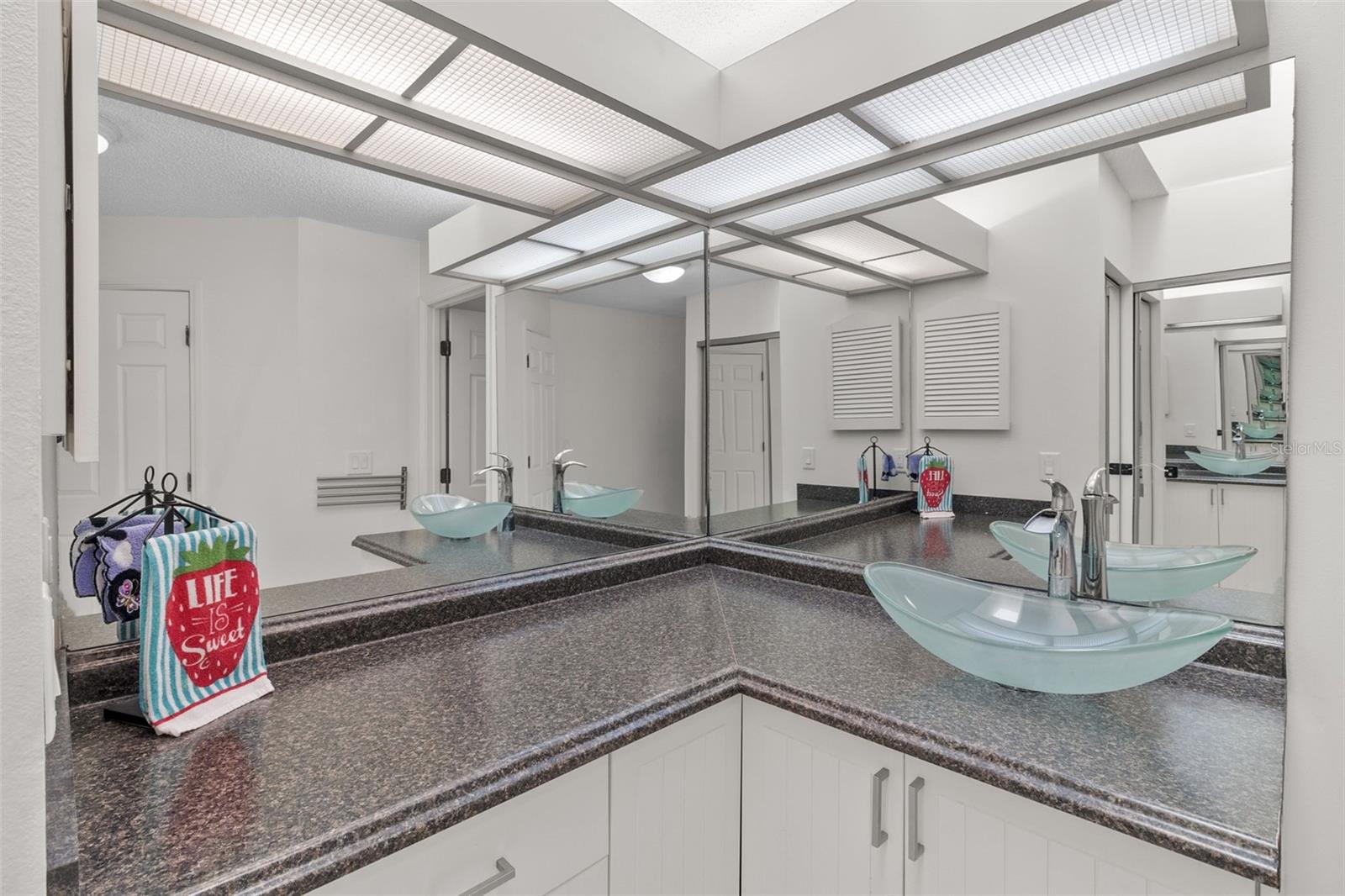235 SOUTHAMPTON LN #276, VENICE, FL — photo 19