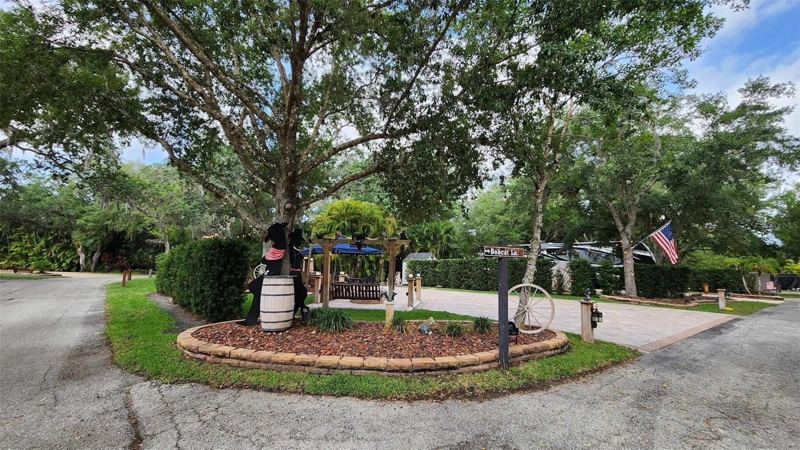 371 BOB CAT LN, RIVER RANCH, FL — photo 4