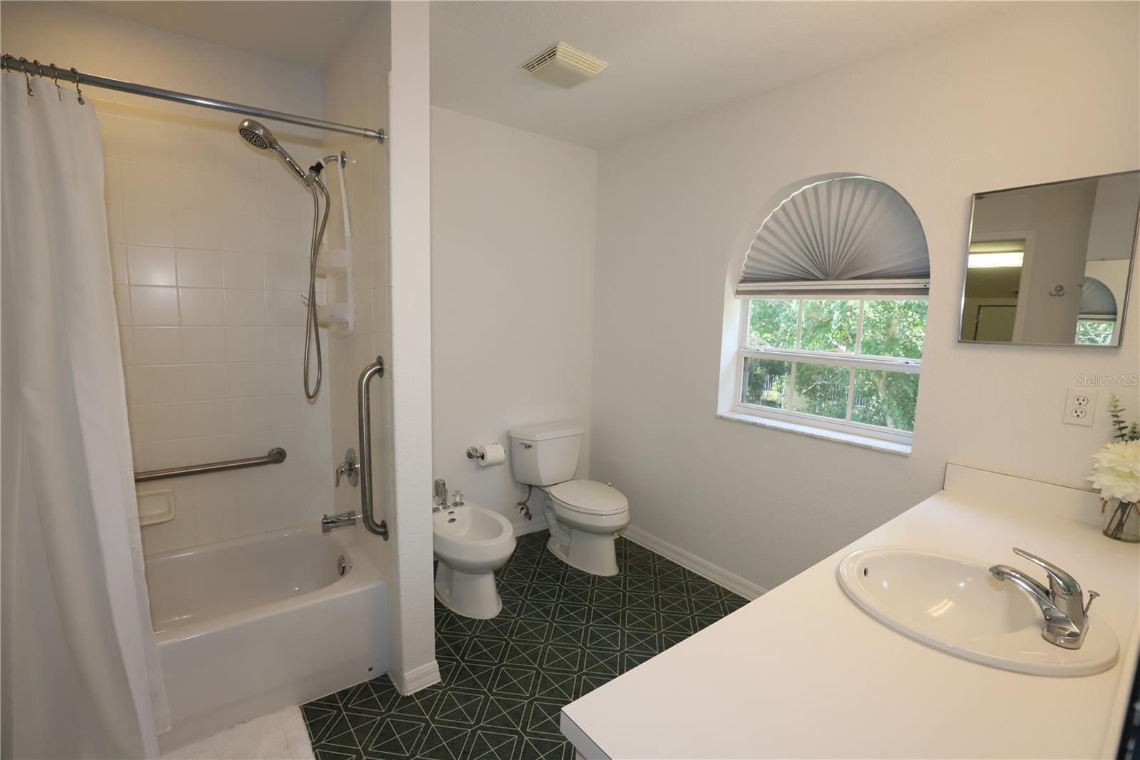 4275 CASTLEBRIDGE LN #1323, SARASOTA, FL — photo 22