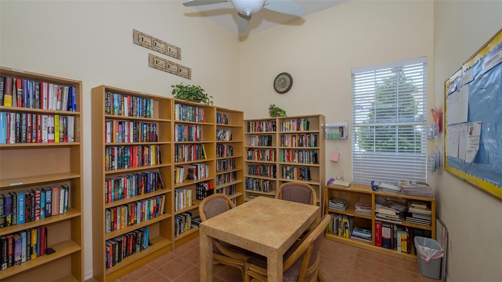 4275 CASTLEBRIDGE LN #1323, SARASOTA, FL — photo 36