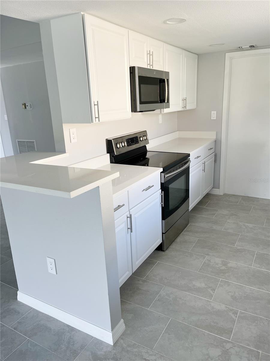 75 ANNAPOLIS LN, ROTONDA WEST, FL — photo 9