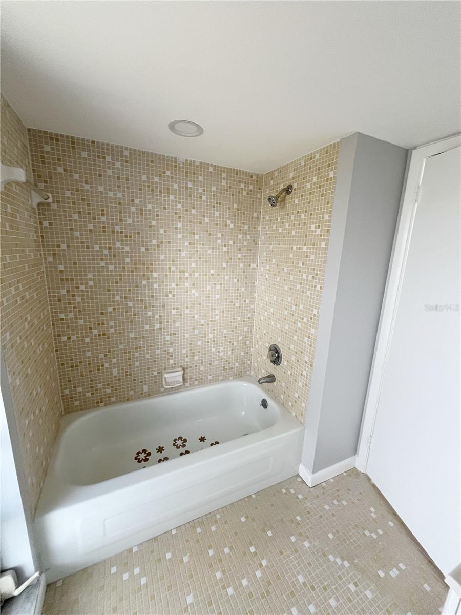 75 ANNAPOLIS LN, ROTONDA WEST, FL — photo 12