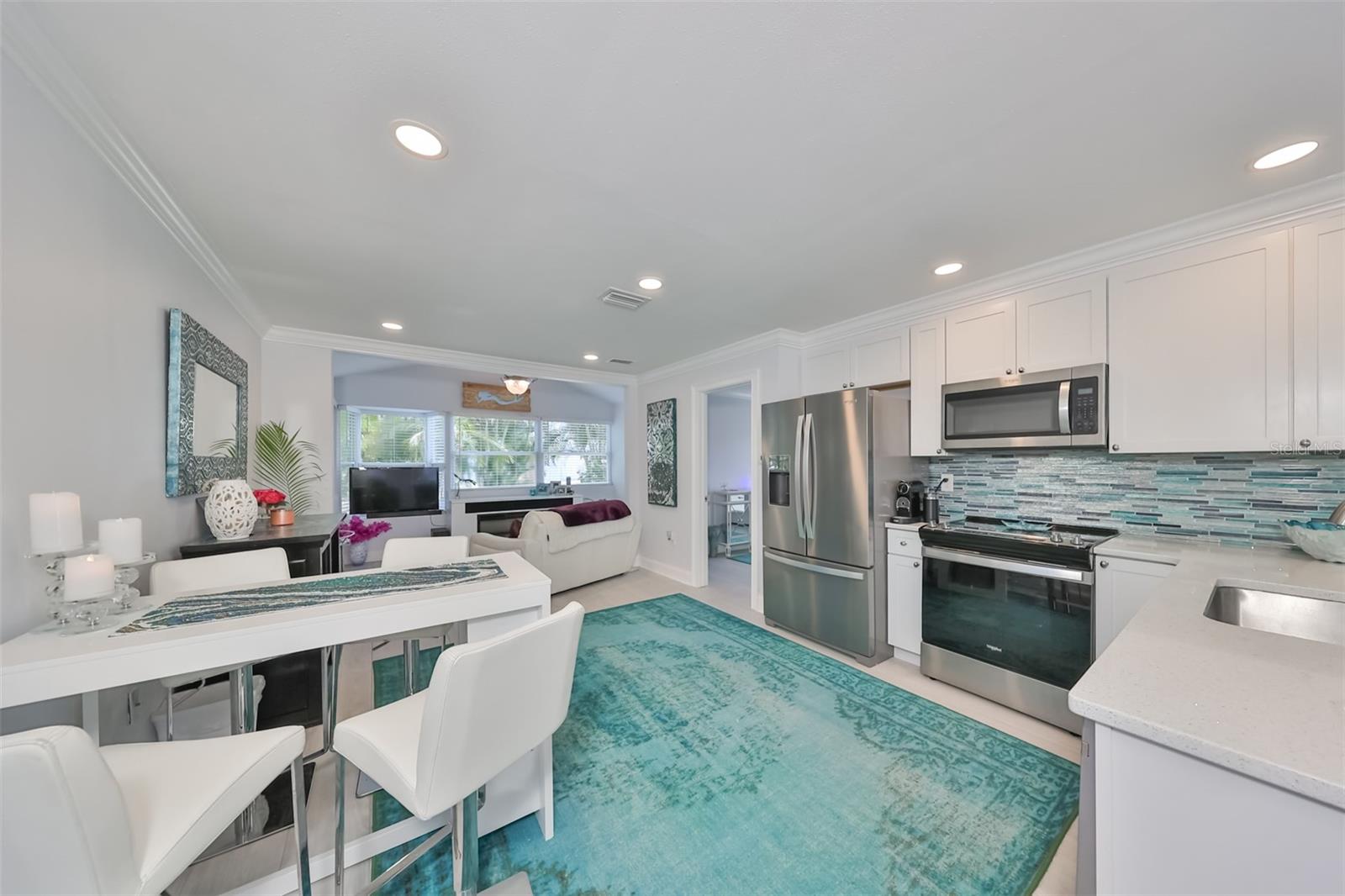 13004 BOCA CIEGA AVE, MADEIRA BEACH, FL — photo 5