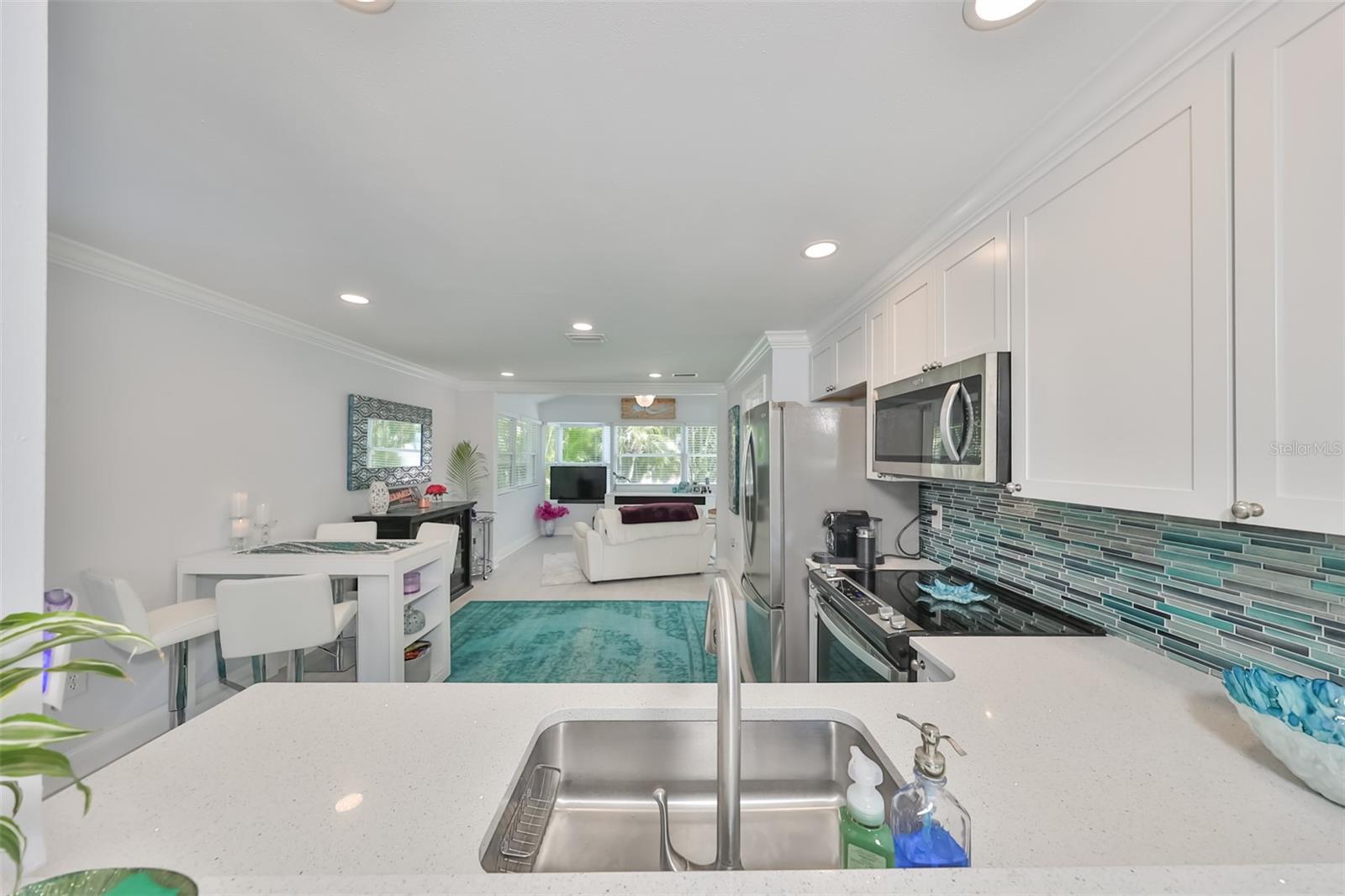 13004 BOCA CIEGA AVE, MADEIRA BEACH, FL — photo 16