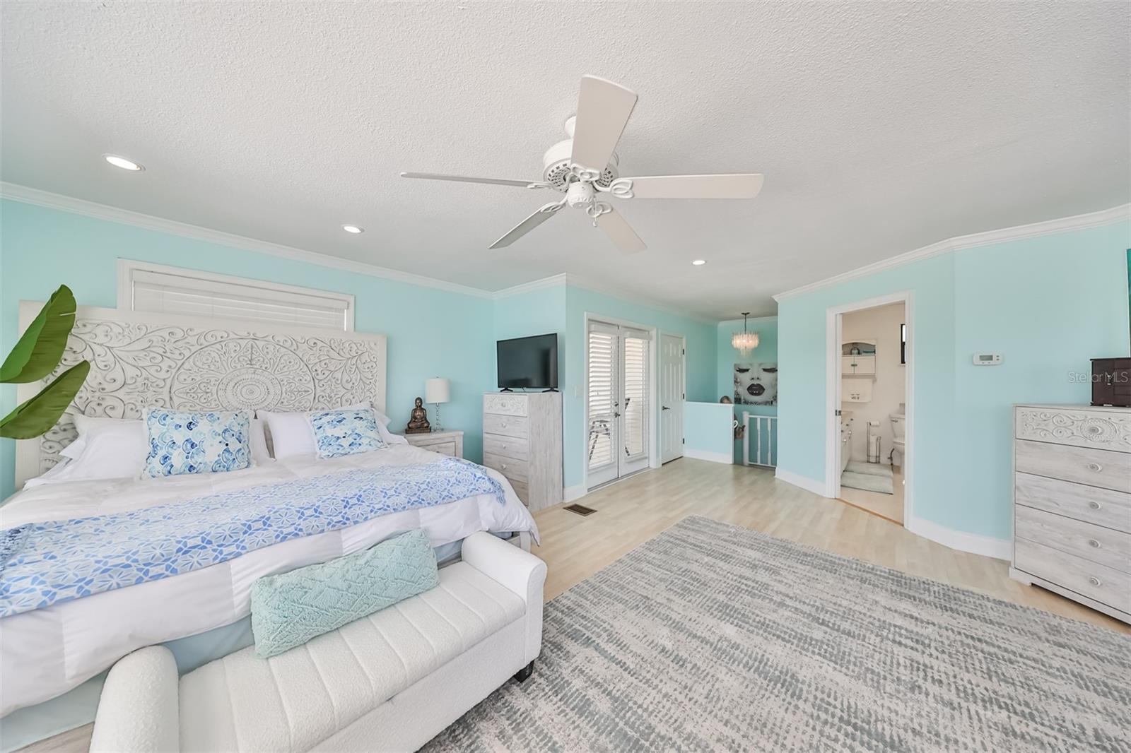 13004 BOCA CIEGA AVE, MADEIRA BEACH, FL — photo 23