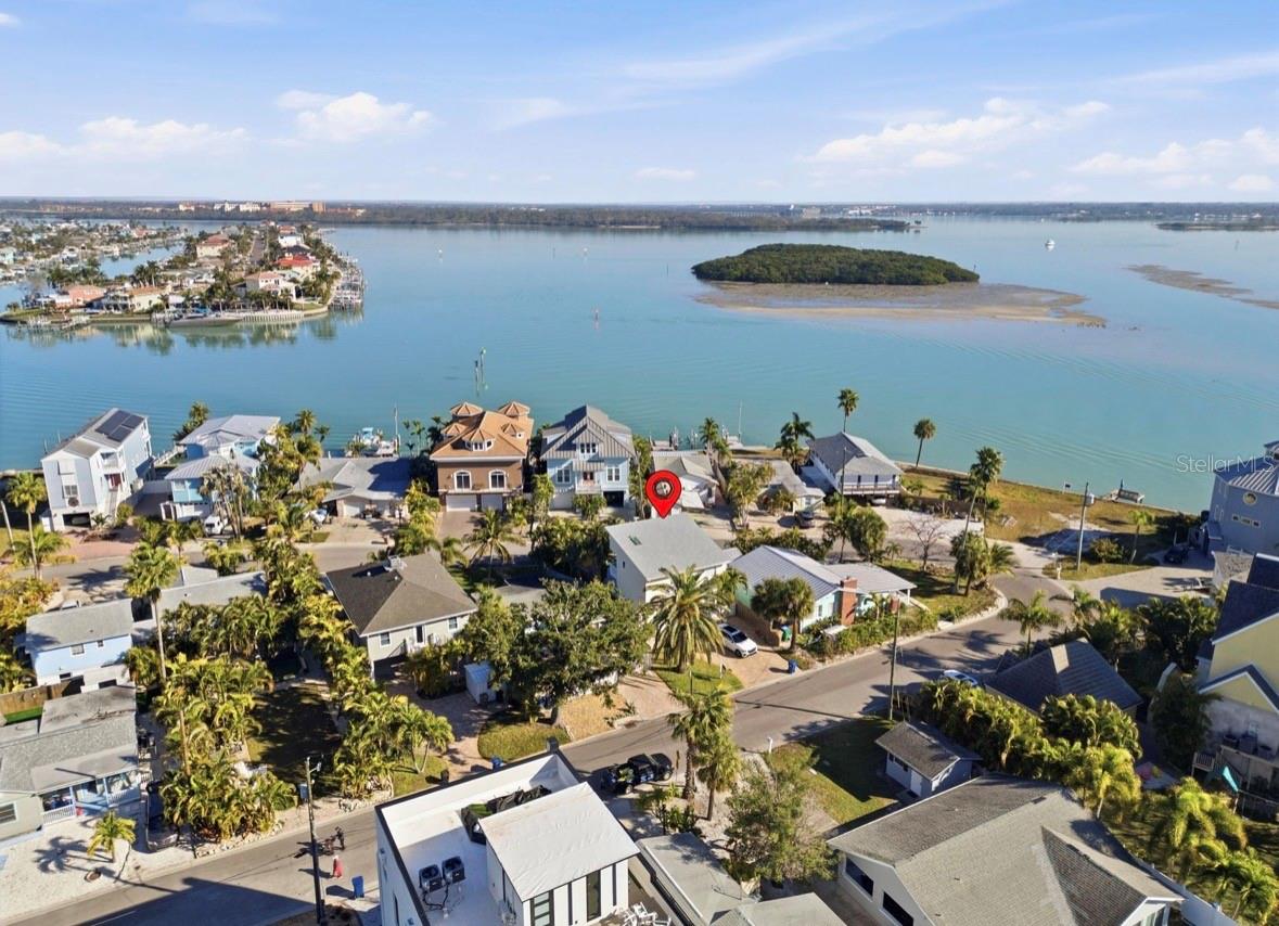 13004 BOCA CIEGA AVE, MADEIRA BEACH, FL — photo 44