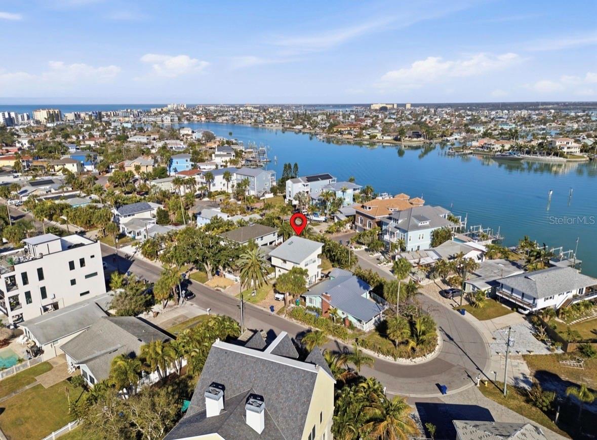 13004 BOCA CIEGA AVE, MADEIRA BEACH, FL — photo 45