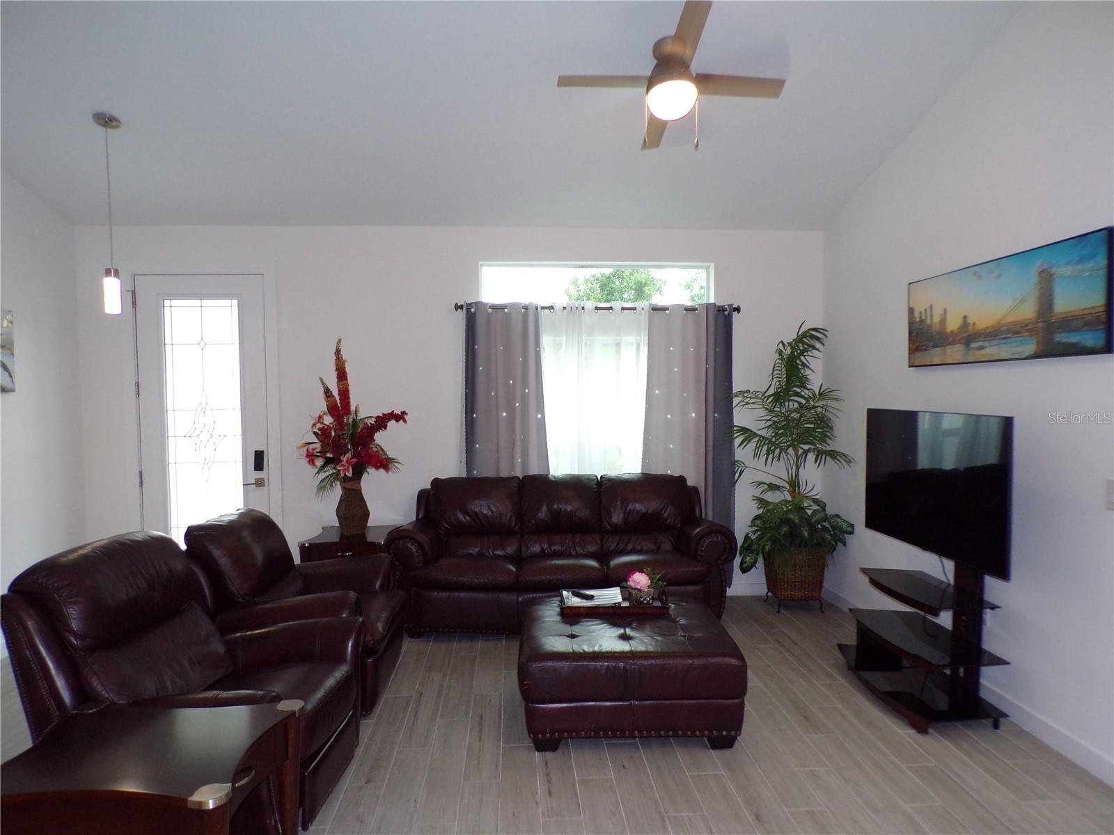 326 MILLPORT ST NW, PORT CHARLOTTE, FL — photo 4