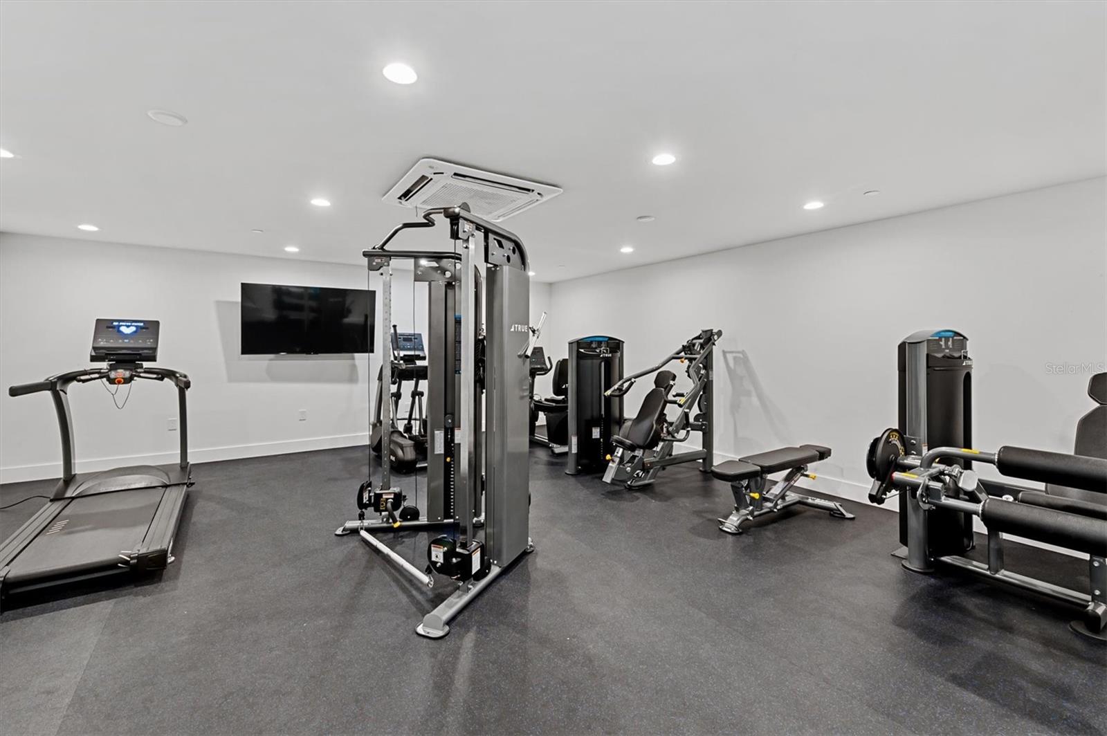 11500 GULF BLVD #610, ST PETERSBURG, FL — photo 36