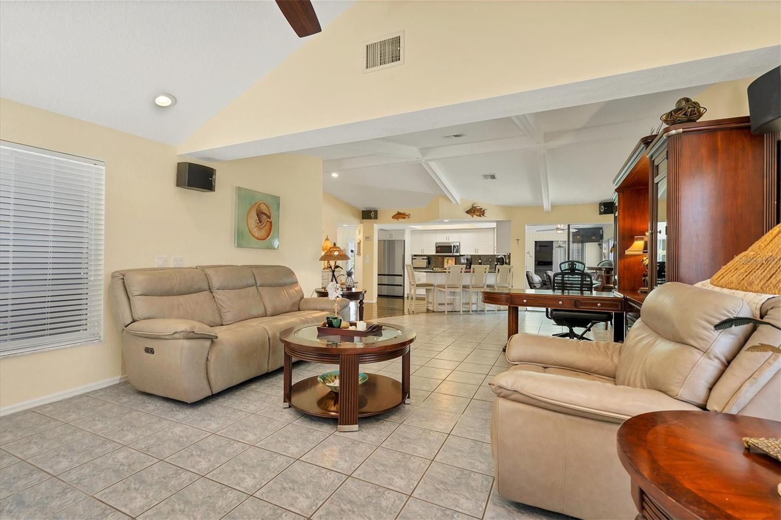 245 SPANIARDS RD, PLACIDA, FL — photo 10