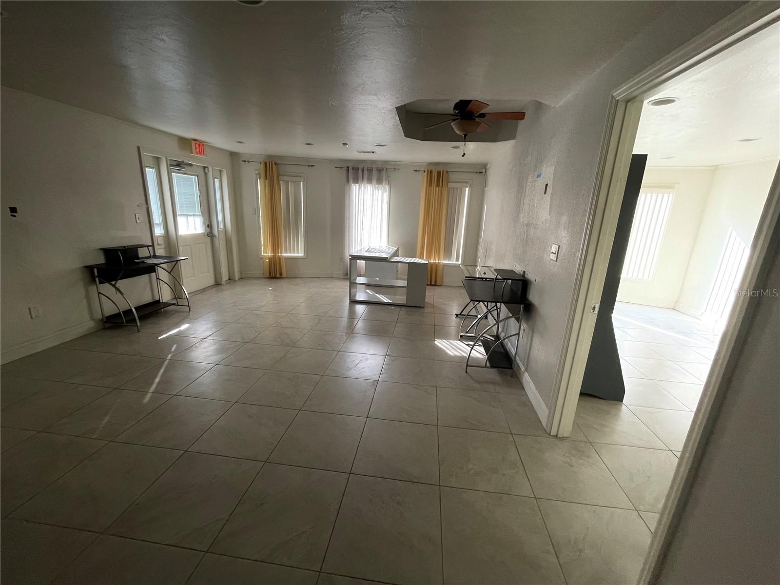 5205 CR 171 - SR 44, WILDWOOD, FL — photo 9